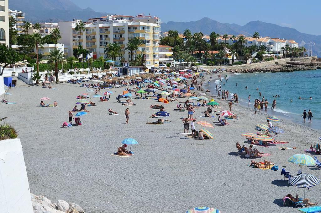Apartamento Toboso Lena Nerja Exteriér fotografie